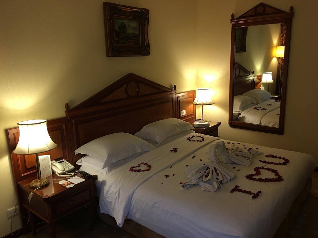 Serenada Golden Palace - Boutique Hotel Bejrut Zewnętrze zdjęcie