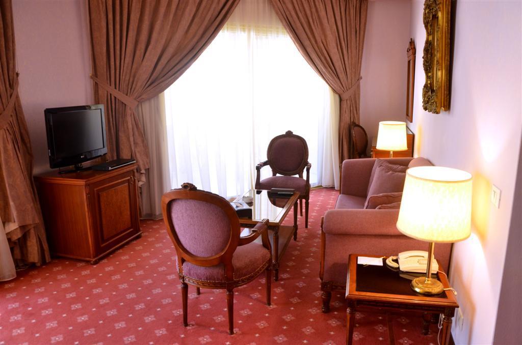 Serenada Golden Palace - Boutique Hotel Bejrut Zewnętrze zdjęcie